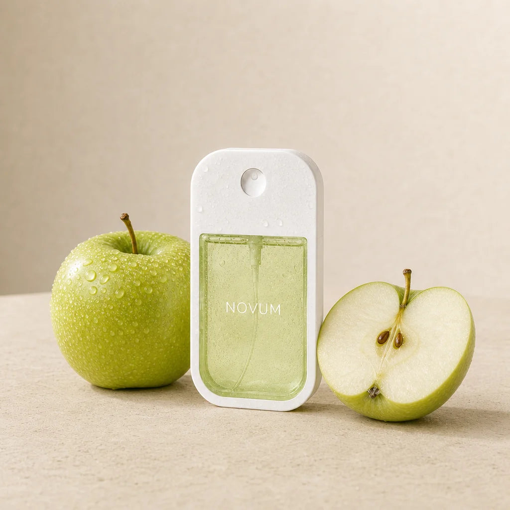 Square catalogue image for the Pomme Verte variant. Place the exact sourced NOVUM green bottle betwe